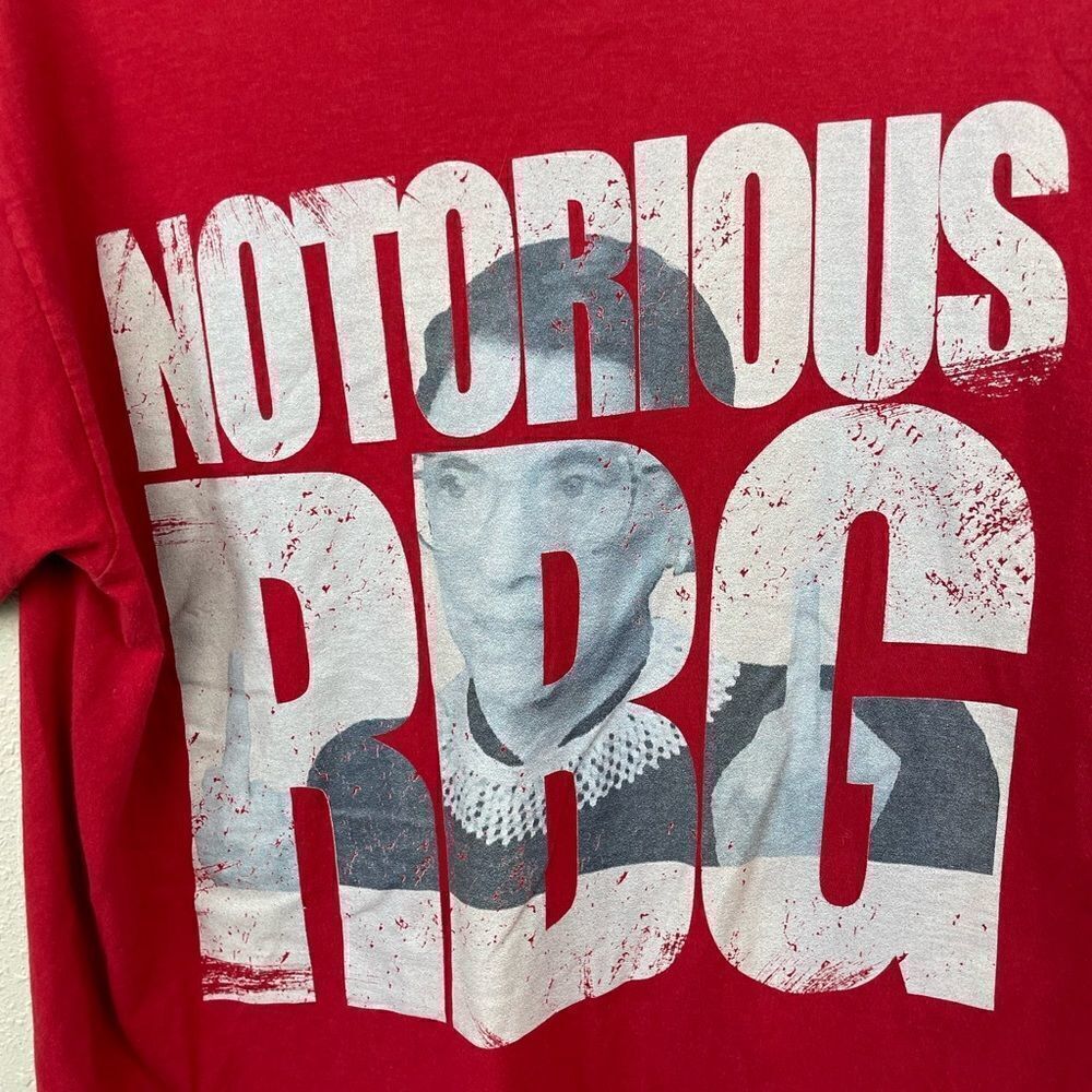 Notorious RBG T-Shirt Size L EUC - Picture 2 of 4